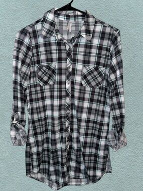 NWT-Vanity Black/Teal Long Button-Up Shirt